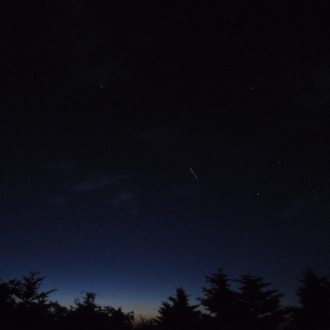 薄明のペルセウス座流星群