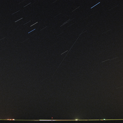 天宮1号としし座とおおいぬ座と