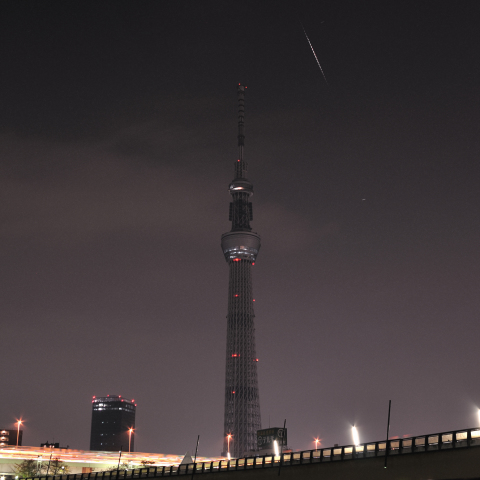 イリジウムフレアとスカイツリー at 桜橋