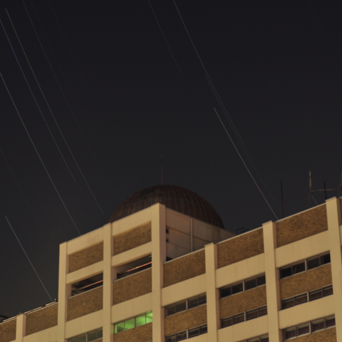 解体前のプラネタリウムのドーム星景