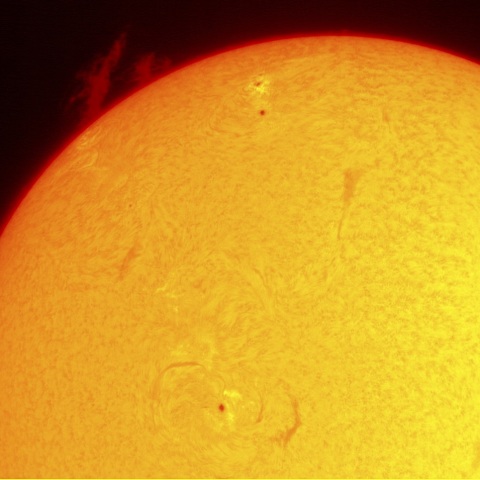 大きめのプロミネンス（１０月１９日の太陽）