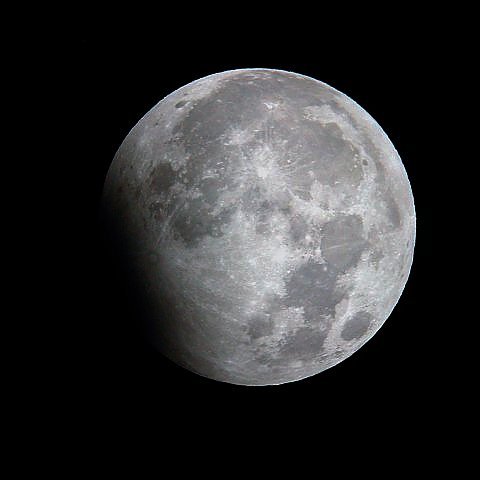 元旦の部分月食