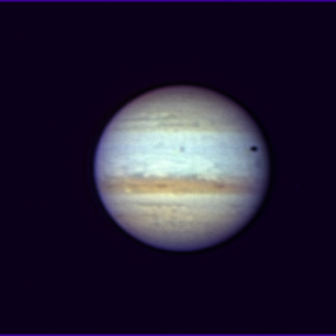 木星とイオとその影