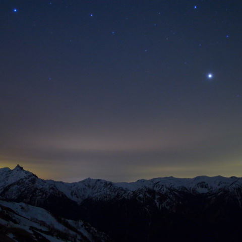 北アルプス・裏銀座に傾く木星