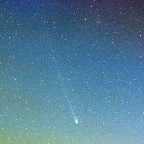 マックノート彗星（C/2009　R1)