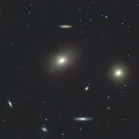 M86  M84 おとめ座の銀河団