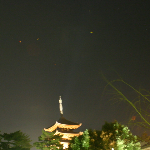 【AKB48】　【平城遷都1300年祭】　奈良　興福寺、五重塔と春の星空