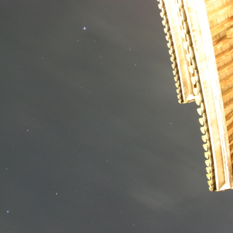 【AKB48】　【平城遷都1300年祭】　奈良　東大寺　南大門　（屋根）とこと座＆はくちょう座