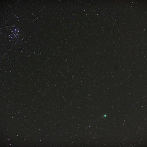 昴とラブジョイ彗星