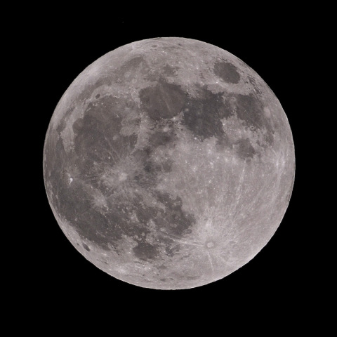 満月（半影月食の日