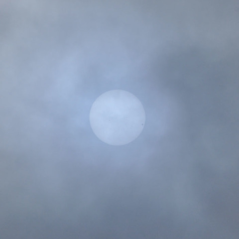 雲間の金星日面通過