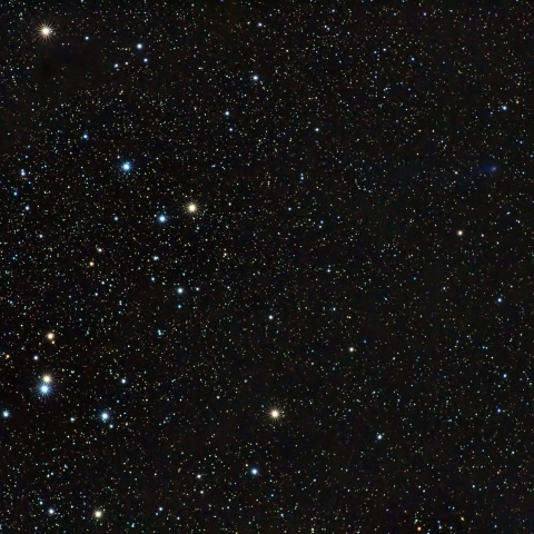 ヒアデスとC/2016R2