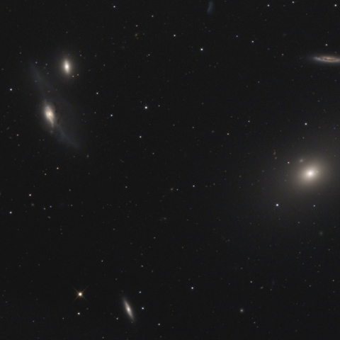 82640: りゅう座トリオ銀河 NGC5981/NGC5982/NGC5985 by issy180