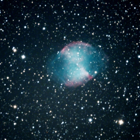 M27 (亜鈴状星雲)