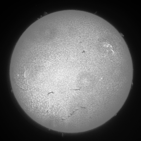 太陽12月7日（白黒画像）