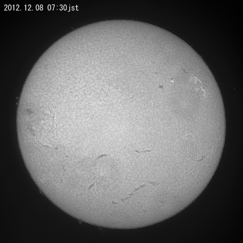 太陽12月8日（白黒）