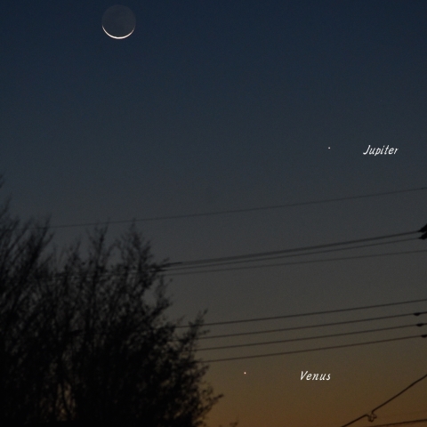 月、木星、金星の接近