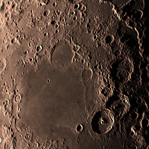 月面：神酒の海周辺