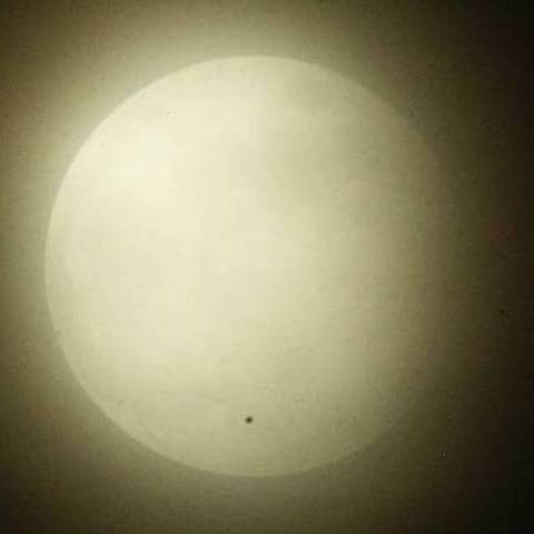 雲間の部分月食（５）