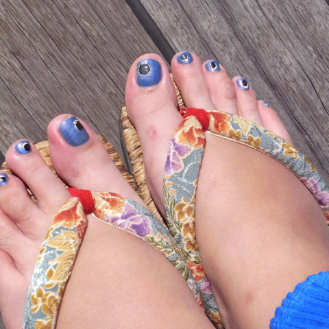 日食ペディキュア