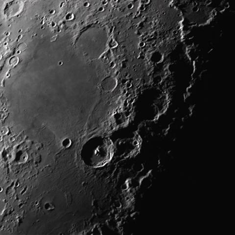 テオフィルス付近