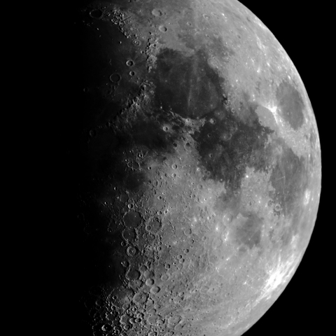 月齢8.9の月（4月12日）