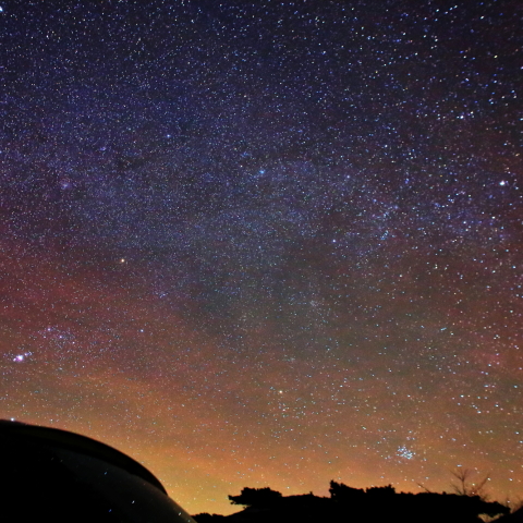 冬の銀河と夜間大気光