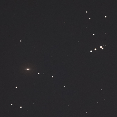 M104 ソンブレロ銀河