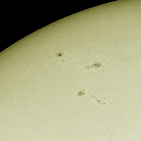 10月30日の太陽黒点