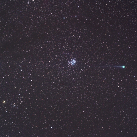 ラヴジョイ彗星、ヒアデス、プレアデス