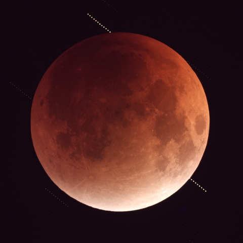 皆既食中の恒星移動