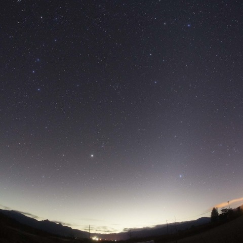 明け方の春の大曲線