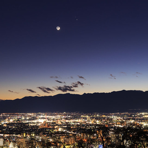 南アルプスと月・木星・土星の接近