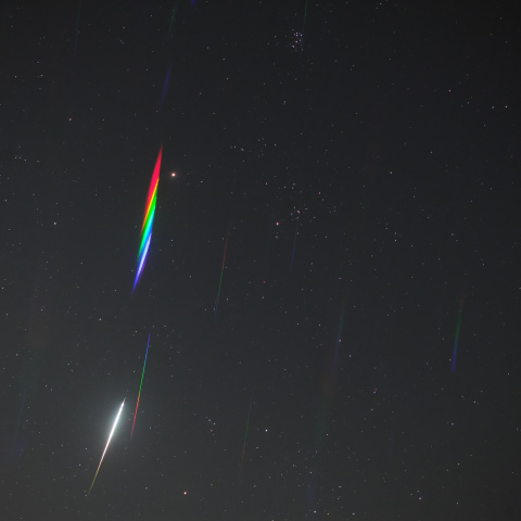 ふたご座流星群極大日の火球スペクトル