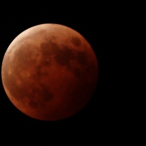 月食-コンデジで撮影