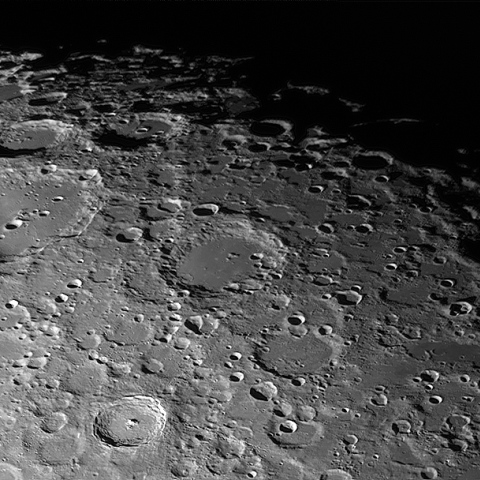 クラビウス、ティコ付近