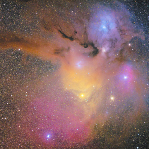 アンタレス周辺の散光星雲