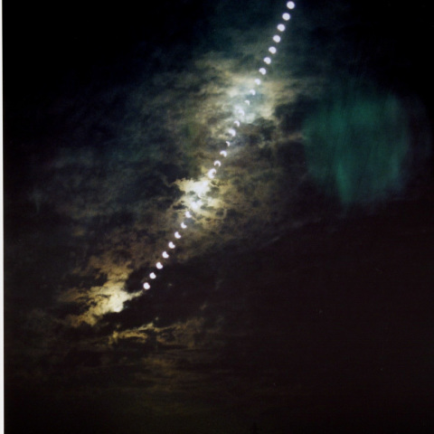 金環日食（フイルムカメラ）