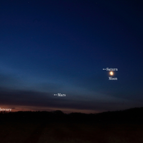 月と土星接近の朝