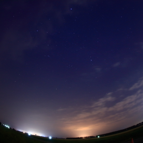 夏の大三角と流星