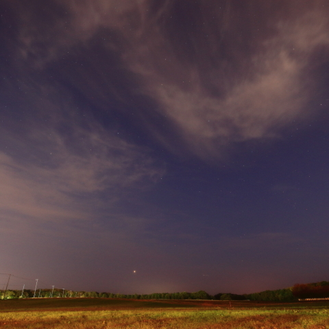 デントコーンの収穫も終わり　離れ行く火星