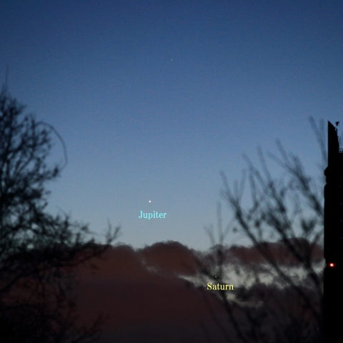 木星と離れ 雲の中の土星