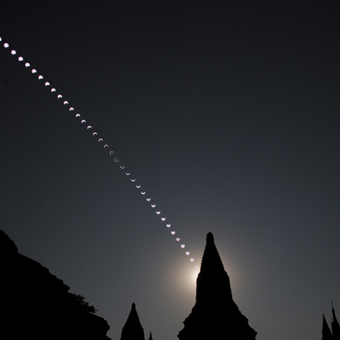 ミャンマー・バガンでの金環日食