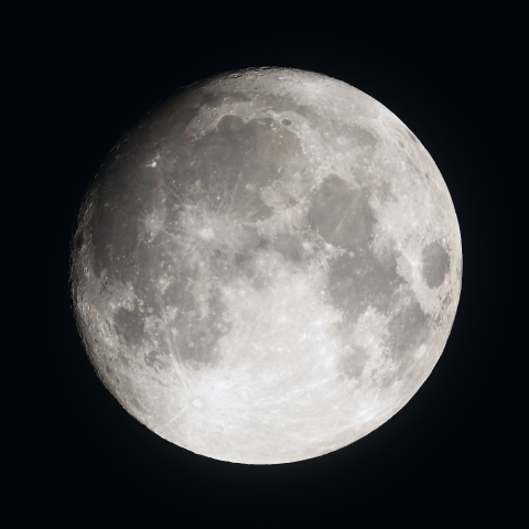 スーパームーン1日前