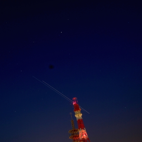 シャトル、ＩＳＳ我が家上空でランデブー