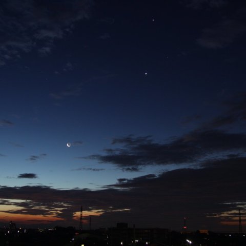 暁の木星、金星、月