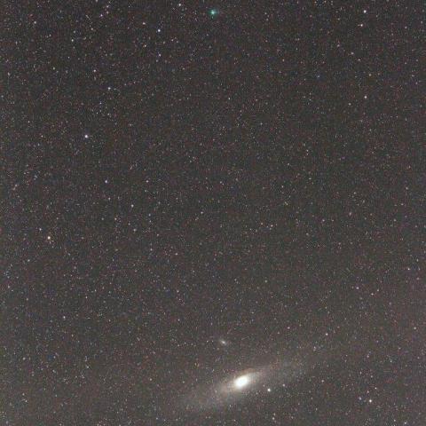 6/14未明　アンドロメダ銀河とレモン彗星の共演