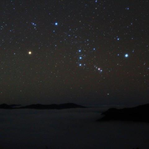 １０／２４　雲海からオリオン座登場