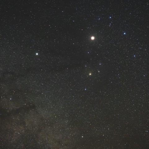 5/5未明　赤い星の火星とアンタレス