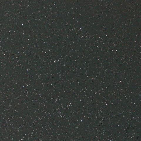 4/19未明　接近したジョンソン彗星C/2015V2とタットル・ジャコビニ・クレサーク彗星41P